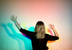 vi-sao-ban-khong-can-phai-chon-chi-mot-phien-ban-cua-chinh-minh