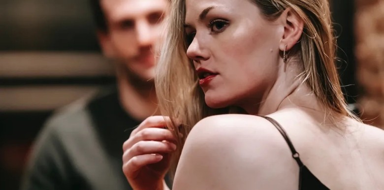 tai-sao-loi-khuoc-tu-trong-tinh-yeu-lai-dau-don-den-the