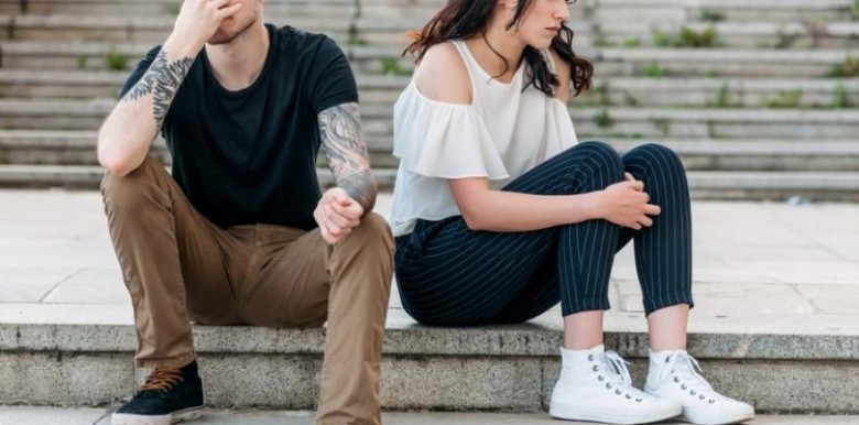 7-dau-hieu-cho-thay-ban-dang-mac-ket-trong-mot-moi-quan-he-map-mo