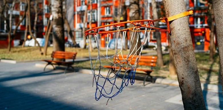 chu-nghia-ly-tuong-va-su-thieu-thon&nbsp;