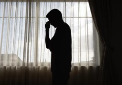 7-dau-hieu-cho-thay-ban-dang-mang-trong-minh-cam-giac-trong-rong