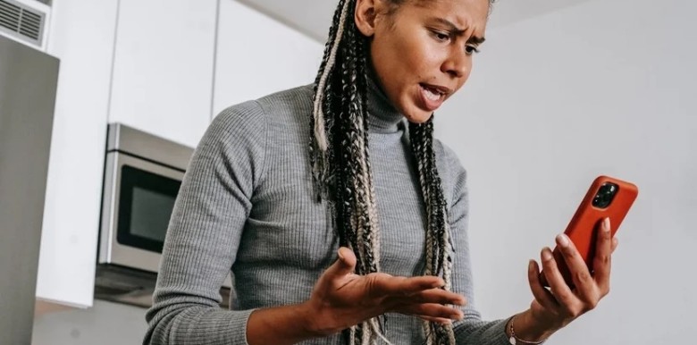 cong-nghe-hien-dai-co-dang-khien-chung-ta-tro-nen-tho-lo