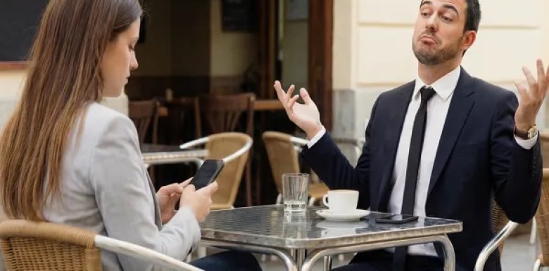 ban-nen-can-than-neu-phot-lo-mot-nguoi-ai-ky