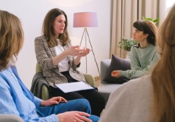 ai-thuc-su-dung-sau-su-gia-tang-cua-nhung-ran-nut-gia-dinh