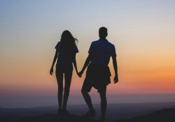 cung-nhau-nham-nhi-niem-vui-tinh-minh-them-ben-chat