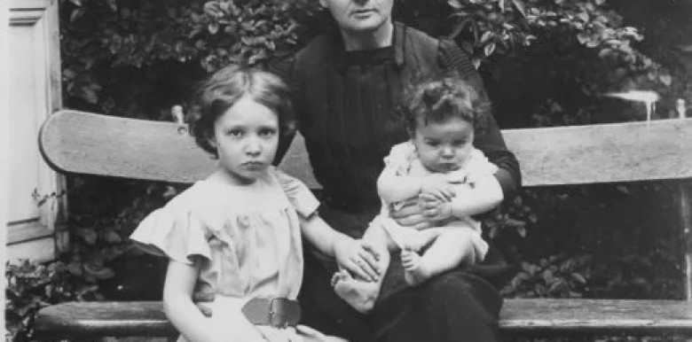 thoat-khoi-bong-ram-cua-cha-me