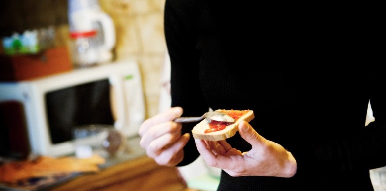 moi-lien-ket-sau-sac-giua-roi-loan-an-uong-va-nhung-ton-thuong-tam-ly-trong-qua-khu