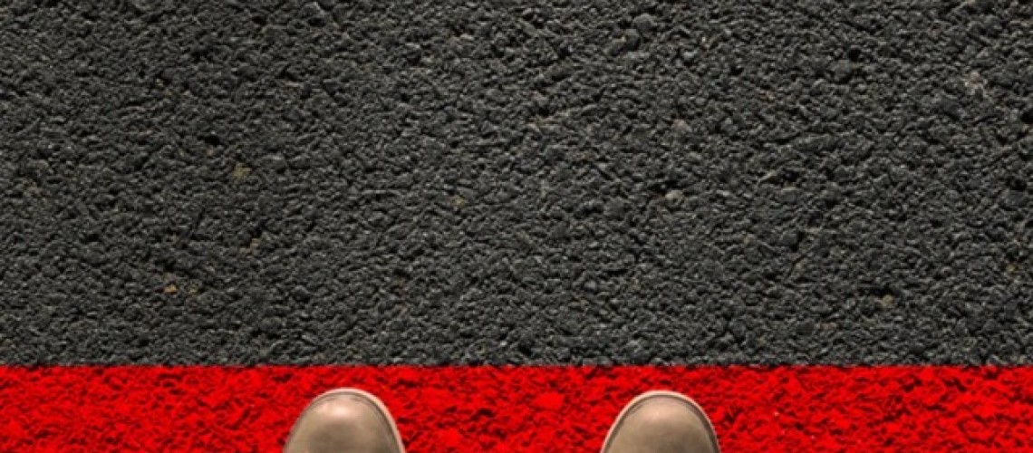 ta-da-buoc-qua-nhung-ranh-gioi-minh-tung-nghi-se-khong-bao-gio-vuot-qua-bang-cach-nao-va-vi-sao