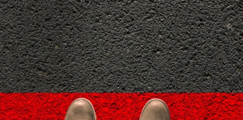 ta-da-buoc-qua-nhung-ranh-gioi-minh-tung-nghi-se-khong-bao-gio-vuot-qua-bang-cach-nao-va-vi-sao