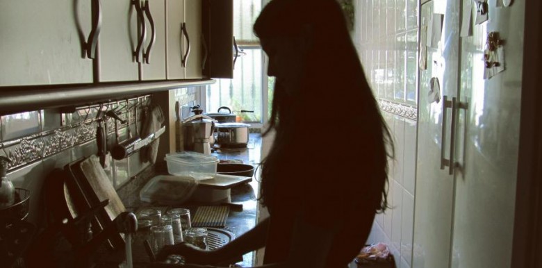 tai-sao-rua-chen-lai-co-the-giup-dau-oc-thu-gian