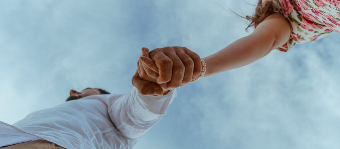 tim-hanh-phuc-y-nghia-luon-thang-tien-bac