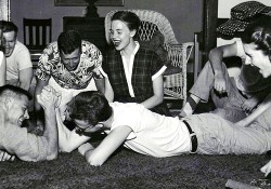 lieu-dan-ong-va-phu-nu-co-the-chi-la-ban