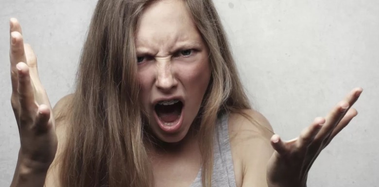 nhung-dieu-ban-can-biet-ve-hoi-chung-nhay-cam-qua-muc-voi-su-bi-tu-choi-rsd