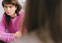 cach-vo-hinh-khien-ban-day-nguoi-khac-ra-xa