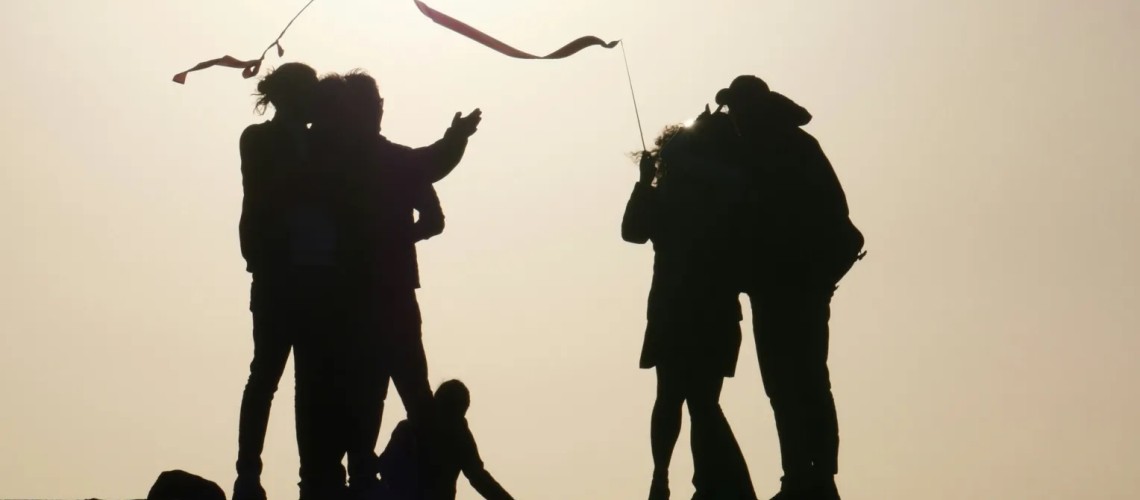 tim-lai-hy-vong-giua-nhung-ngay-bat-dinh