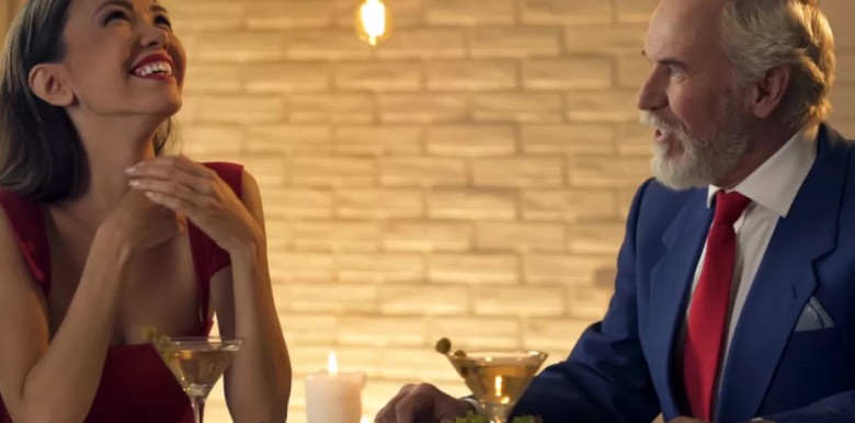 vi-sao-moi-quan-he-sugar-baby-ngay-cang-pho-bien