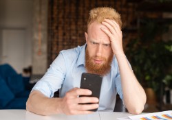 nguoi-doc-hai-khien-ta-gia-di-nhanh-hon