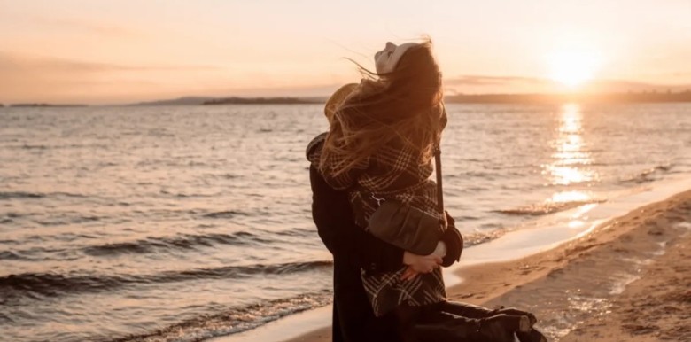 10-dau-hieu-cho-thay-ai-do-thuc-su-yeu-ban