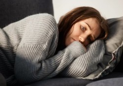 noi-lo-au-cu-ngu-trong-co-the-chung-ta