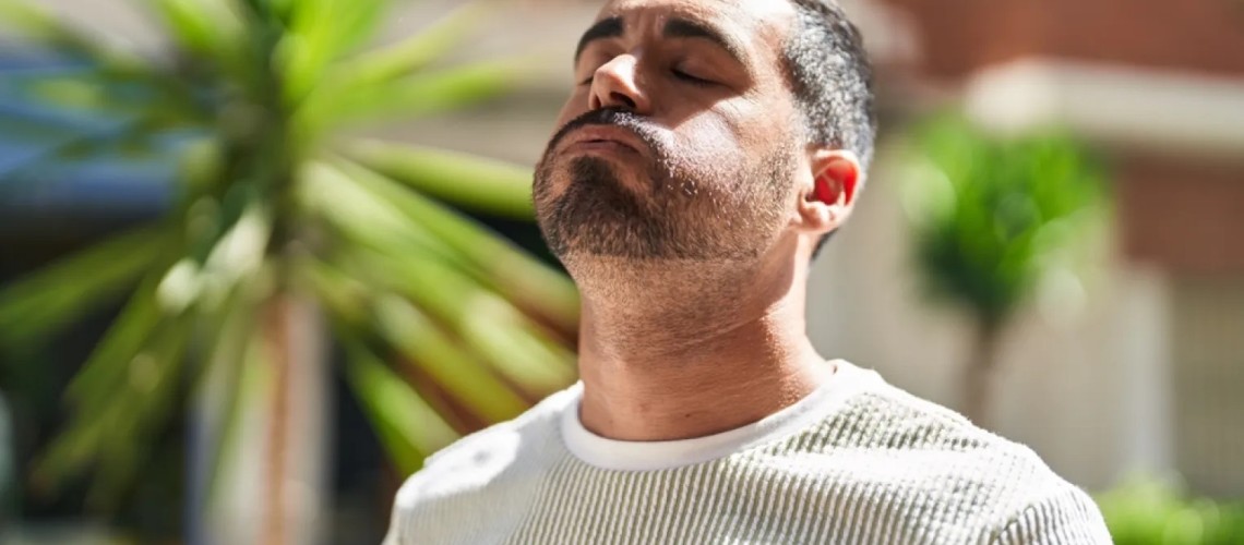 cuoc-khung-hoang-ban-sac-ma-rat-nhieu-nguoi-trong-chung-ta-dang-doi-dien