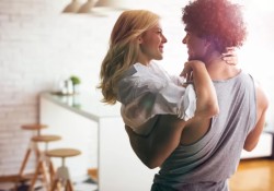 long-tu-trong-va-su-tu-tin-nguon-suc-manh-nuoi-duong-nhung-moi-quan-he-tinh-cam-vien-man-nhat