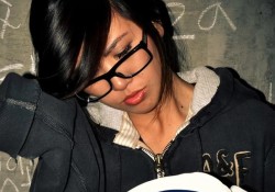 hen-ho-cua-nguoi-thong-minh-khi-nao-tri-tue-tro-thanh-suc-hap-dan