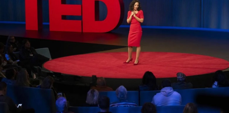 suc-manh-mang-tinh-cach-mang-cua-tinh-yeu-doi-lua