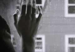 cach-tro-chuyen-voi-nguoi-dang-dau-buon