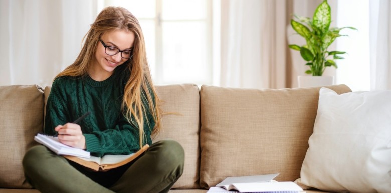 thanh-thieu-nien-thuan-tay-trai-on-dinh-cam-xuc-hon