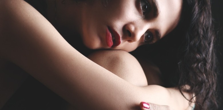 vi-sao-nhung-co-con-gai-khong-duoc-yeu-thuong-de-tro-thanh-nguoi-song-de-lam-vua-long-nguoi-khac-hoac-la-nhung-cai-bong